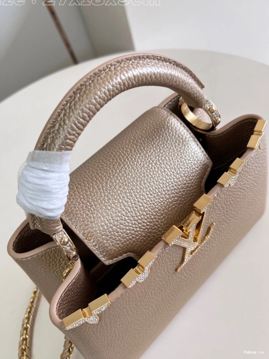 BB-27*18*9CM VUITTON CAPUCINES LOUIS 0713